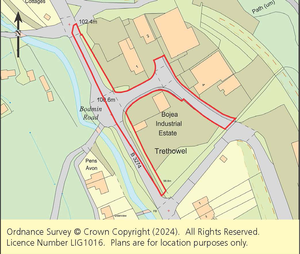 Lot: 125 - FREEHOLD ROADWAY AND VERGES - 